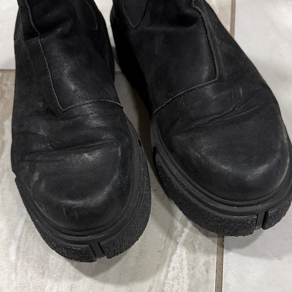 John Fluevog Platform Booties- black leather Size 8 - Picture 2 of 10